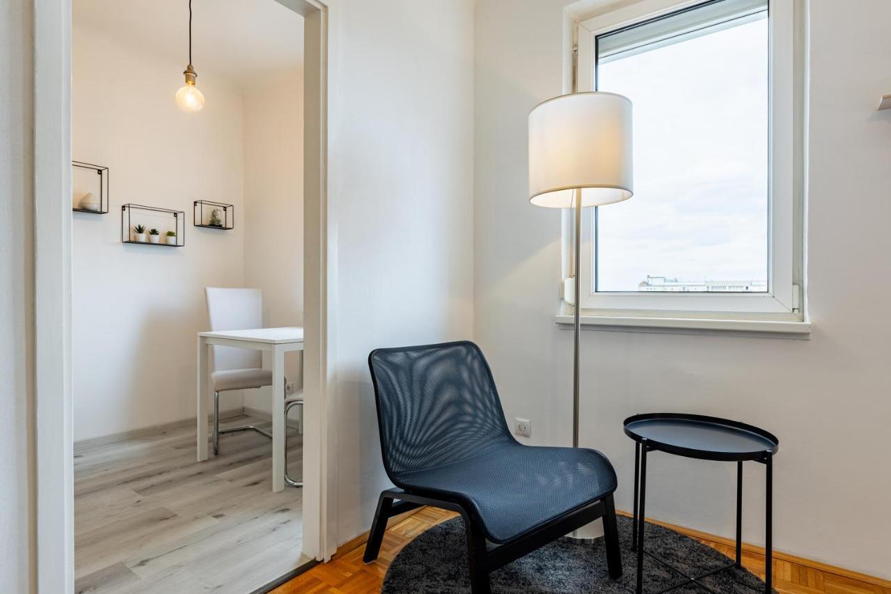 New With A View - Modern Studio Wien Ngoại thất bức ảnh