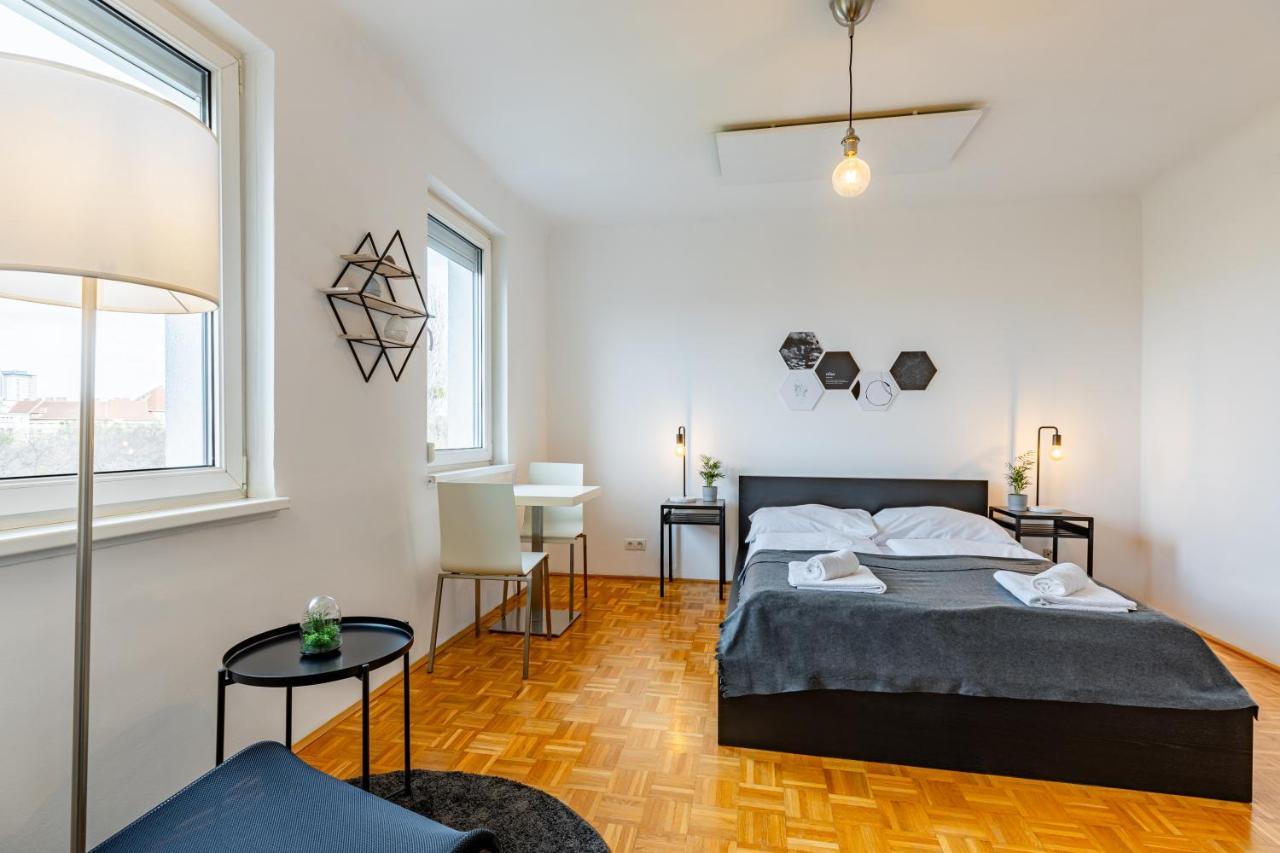 New With A View - Modern Studio Wien Ngoại thất bức ảnh