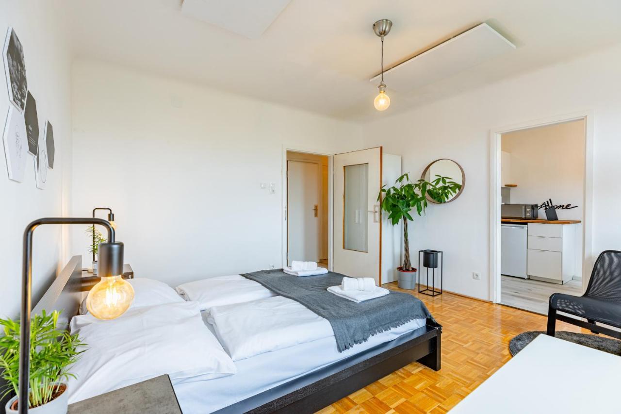 New With A View - Modern Studio Wien Ngoại thất bức ảnh